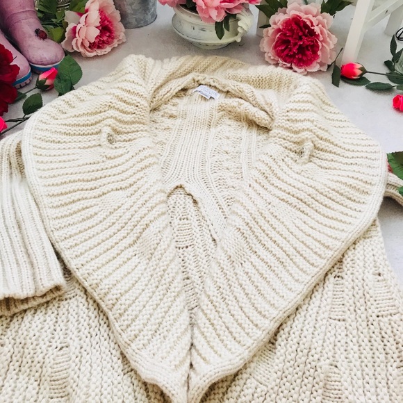 Anthropologie Cardigan ๐๐ - Picture 3 of 8
